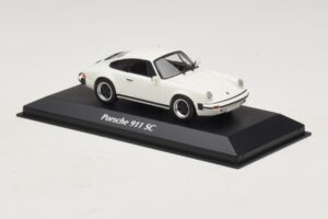 Porsche 911 SC Бял Maxichamps 1:43 940062020 Метал — снимка 3 от 5