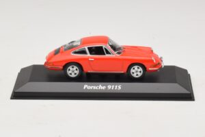 Porsche 911S Оранжев Maxichamps 1:43 940067120 Метал