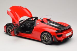 Porsche 918 Spyder Weissach Package Guards Red AUTOart 1:12 12122 Метал — снимка 5 от 8