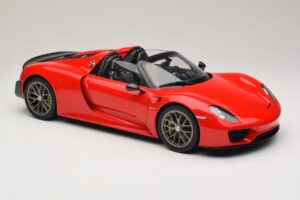 Porsche 918 Spyder Weissach Package Guards Red AUTOart 1:12 12122 Метал — снимка 6 от 8