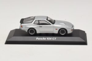 Porsche 924 GT Сребрист Maxichamps 1:43 940066122 Метал