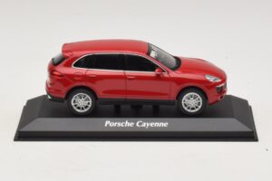 Porsche Cayenne 958 Червен Maxichamps 1:43 940063200 Метал