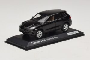Porsche Cayenne 9PA Платинено Издание Черен Minichamps 1:43 WAP0200160E Метал — снимка 2 от 5