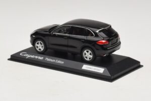 Porsche Cayenne 9PA Платинено Издание Черен Minichamps 1:43 WAP0200160E Метал — снимка 3 от 5