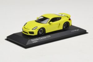 Porsche Cayman GT4 981 Зелен Minichamps 1:43 410066122 Метал — снимка 2 от 5