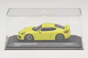 Porsche Cayman GT4 981 Зелен Minichamps 1:43 410066122 Метал — снимка 4 от 5