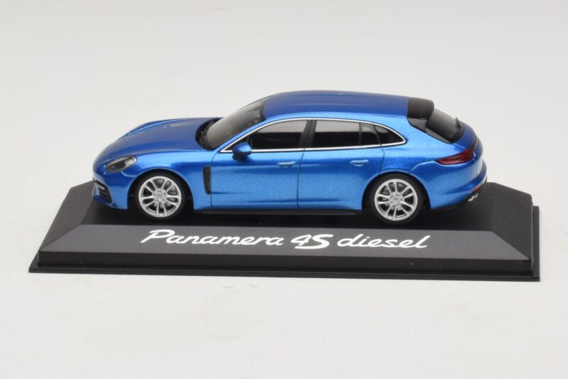 Porsche Panamera 971 4S Diesel Син Металик Minichamps 1:43 WAP0207600H Метал