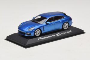 Porsche Panamera 971 4S Diesel Син Металик Minichamps 1:43 WAP0207600H Метал — снимка 2 от 5