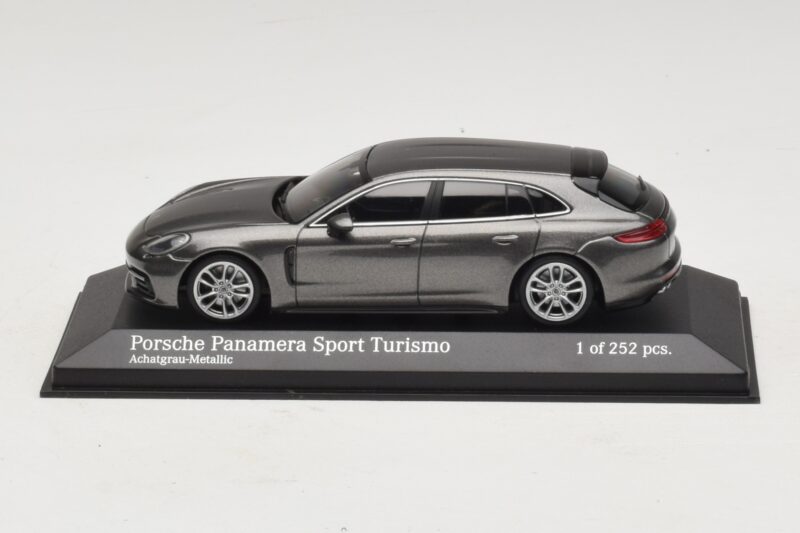 Porsche Panamera 971 Sport Turismo 4S Сив Minichamps 1:43 410066111 Метал