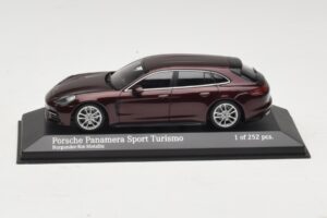 Porsche Panamera 971 Sport Turismo 4S Червен Minichamps 1:43 410066110 Метал