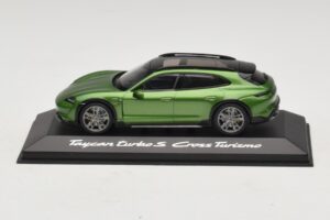 Porsche Taycan Turbo S Cross Turismo Зелен Minichamps 1:43 WAP0207830M003 Метал