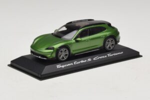 Porsche Taycan Turbo S Cross Turismo Зелен Minichamps 1:43 WAP0207830M003 Метал — снимка 2 от 5