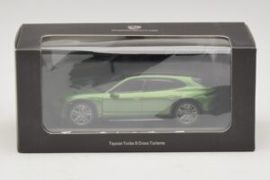 Porsche Taycan Turbo S Cross Turismo Зелен Minichamps 1:43 WAP0207830M003 Метал — снимка 5 от 5