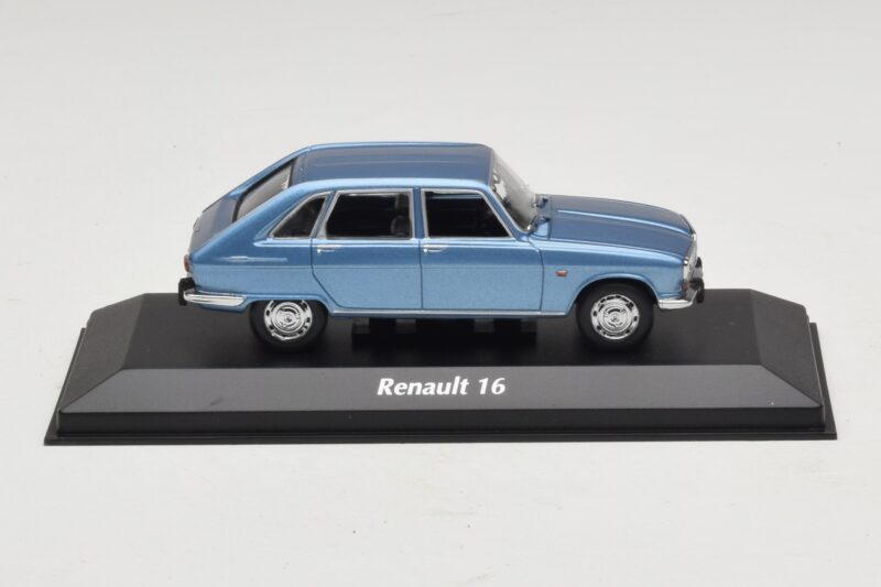 Renault 16 Светлосин Металик Maxichamps 1:43 Renault 16 Светлосин Металик Maxichamps 1:43 940113100 Метал