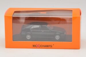 Renault 19 Черен Maxichamps 1:43 940113701 Метал — снимка 5 от 5