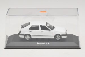 Renault 19 Бял Maxichamps 1:43 940113700 Метал — снимка 4 от 5