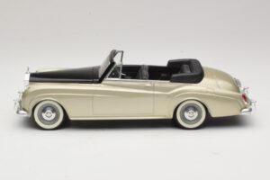 Rolls-Royce Silver Cloud II Сребрист Solido 1:18 8006 Метал — снимка 3 от 6
