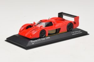Toyota GT-One TS020 Street Червен Minichamps 1:43 433991603 Метал — снимка 2 от 5