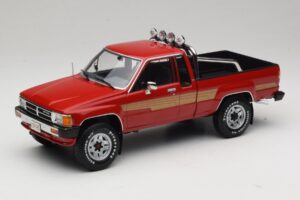Toyota Hilux N50 Xtra Cab 4x4 Червен KK-Scale 1:18 KKDC181562 Метал