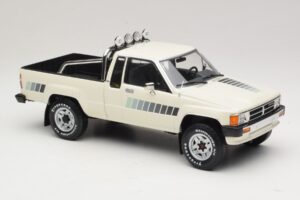 Toyota Hilux N50 Xtra Cab 4x4 Бял KK-Scale 1:18 KKDC181564 Метал — снимка 4 от 6