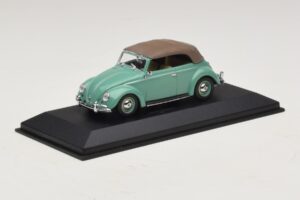 Volkswagen 1200 Кабриолет Мек Гюрук Зелен Minichamps 1:43 430052042 Метал — снимка 2 от 5