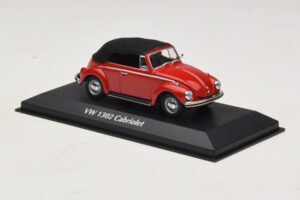 Volkswagen 1302 Кабриолет Червен Maxichamps 1:43 940055031 Метал — снимка 3 от 5