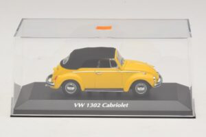 Volkswagen 1302 Кабриолет Жълт Maxichamps 1:43 940055030 Метал — снимка 4 от 5