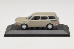 Volkswagen 411 LE Variant Savanna Beige Minichamps 1:43 400051114 Метал