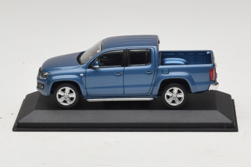 Volkswagen Amarok Син Металик Заместваща Кутия Minichamps 1:43 436058362-R1 Метал
