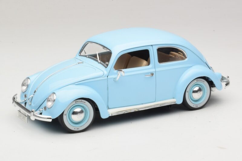Volkswagen Beetle Син Bburago 1:18 3381 Метал