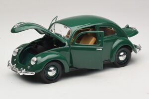 Volkswagen Beetle Зелен Maisto 1:18 32820 Метал — снимка 2 от 8