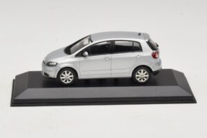 Volkswagen Golf Plus Mk5 Сребрист Заместваща Кутия Minichamps 1:43 400054370-R1 Метал
