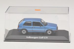 Volkswagen Golf GTI Mk2 Син Металик Maxichamps 1:43 940054120 Метал — снимка 4 от 5