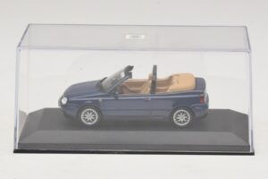 Volkswagen Golf Mk4 Кабриолет Син Дилърско Издание Minichamps 1:43 GOLF005 Метал — снимка 4 от 5