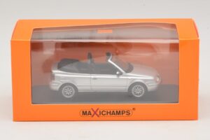 Volkswagen Golf Mk4 Кабриолет Сребрист Maxichamps 1:43 940058331 Метал — снимка 5 от 5