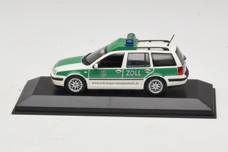 Volkswagen Golf Mk4 Variant Polizei Minichamps 1:43 430056090 Метал