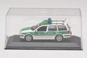 Volkswagen Golf Mk4 Variant Polizei Minichamps 1:43 430056090 Метал — снимка 4 от 5