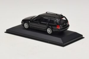 Volkswagen Golf Mk4 Variant Sport Highline BBS Edition Черен Minichamps 1:43 GOLF008 Метал — снимка 3 от 5