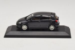 Volkswagen Golf Plus Mk5 Черен Minichamps 1:43 GOLF007 Метал