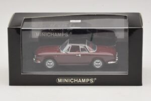 Volkswagen Karmann Ghia Червен С Черен Покрив Minichamps 1:43 GHIA002 Метал — снимка 5 от 5