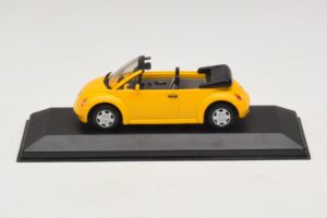 Volkswagen New Beetle Кабриолет Жълт Minichamps 1:43 Volkswagen New Beetle Кабриолет Жълт Minichamps 1:43 BEETLE002 Метал
