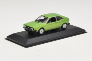 Volkswagen Scirocco Mk1 Зелен Металик Резервна Кутия Maxichamps 1:43 940050420-R1 Метал — снимка 2 от 5
