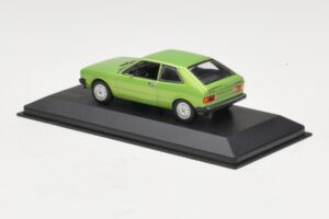 Volkswagen Scirocco Mk1 Зелен Металик Резервна Кутия Maxichamps 1:43 940050420-R1 Метал — снимка 3 от 5