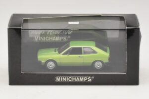 Volkswagen Scirocco Mk1 Зелен Металик Резервна Кутия Maxichamps 1:43 940050420-R1 Метал — снимка 5 от 5
