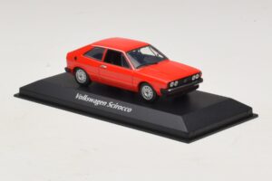 Volkswagen Scirocco Mk1 Червен Maxichamps 1:43 940050422 Метал — снимка 3 от 5