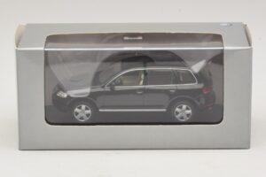 Volkswagen Touareg 7L Черен Minichamps 1:43 TOUAREG002 Метал — снимка 5 от 5