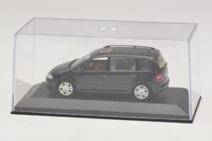 Volkswagen Touran 1T Черен Minichamps 1:43 TOURAN005 Метал — снимка 4 от 5