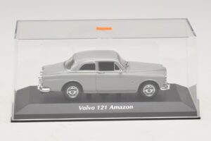 Volvo 121 Amazon Сив Maxichamps 1:43 940171000 Метал — снимка 4 от 5