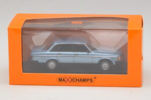 Volvo 240 GL Blue Metallic Maxichamps 1:43 940171400 Diecast — снимка 5 от 5