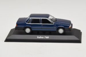 Volvo 740 Dark Blue Metallic Maxichamps 1:43 940171701 Метал